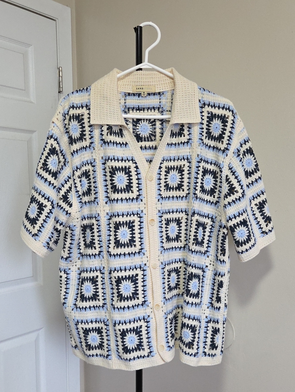 Sandstone Cream, Light Blue & Navy Crochet-Pattern Short-Sleeve Polo